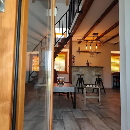 Filipi 5 Apartman *