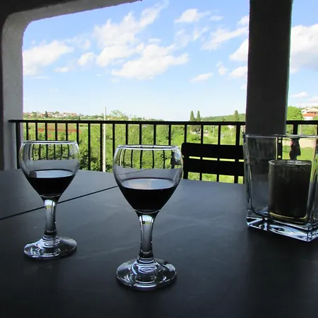 アパート Filipi 5