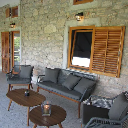 アパート Filipi 5 *