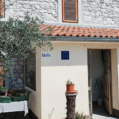 アパート Filipi 5 *