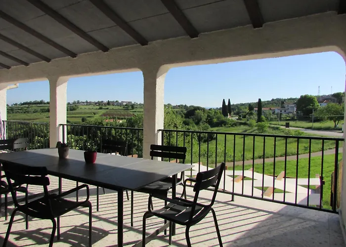 Apartment Filipi 5 *